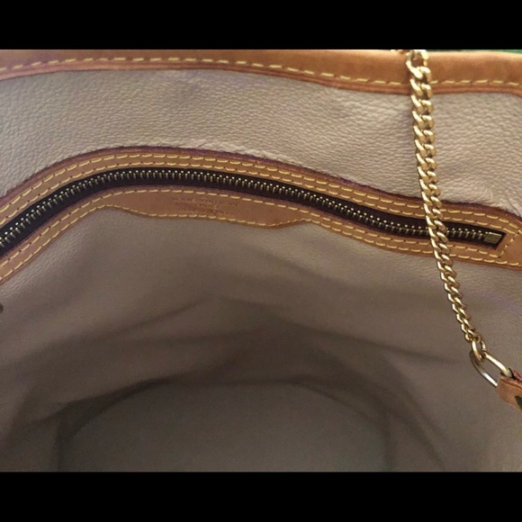 Authentic LV Bucket BAg - Picture 6 of 16
